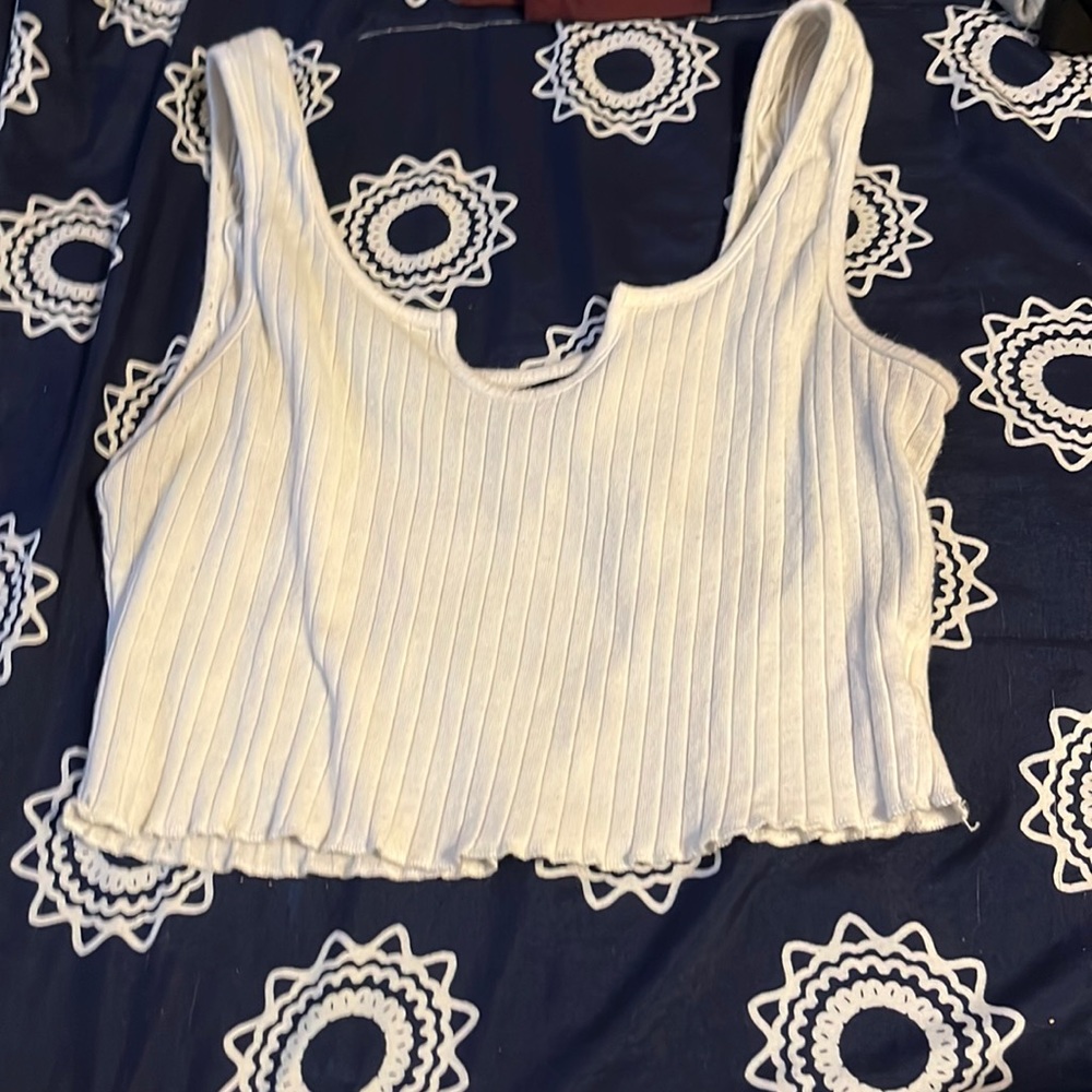 white crop